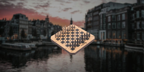 Banner Amsterdam Desk